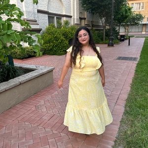 BCBG Paris Maxi Dress Shoulder Straps White Flowers Yellow Dress